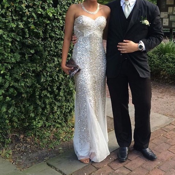 strapless dress. - Picture 1 of 4